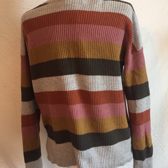 NWT Patch Pocket Pullover Sweater Size M - Picture 7 of 8